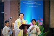 Lm. Giuse Nguyễn Hoàng Tuấn công bố và chia sẻ Lời Chúa