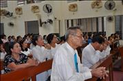 Cộng đoàn tham dự Thánh lễ