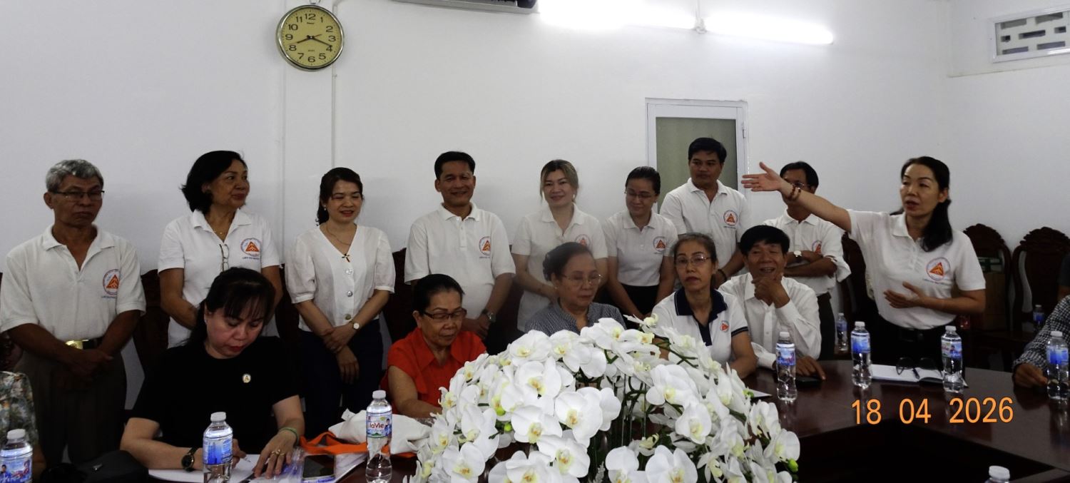 Thang-tien-hon-nhan (5)