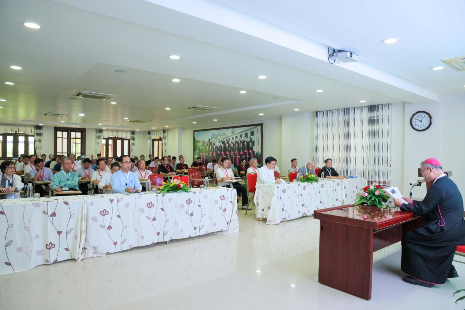 https://caritasvietnam.org/datafiles/img_data/images/BTT_5823.jpg