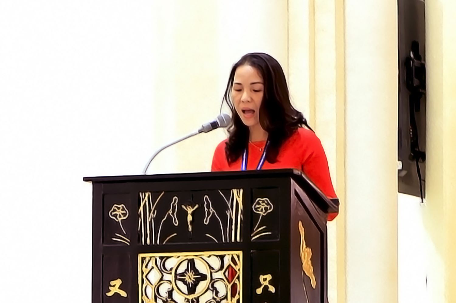 Doanh-nhan-cong-giao9