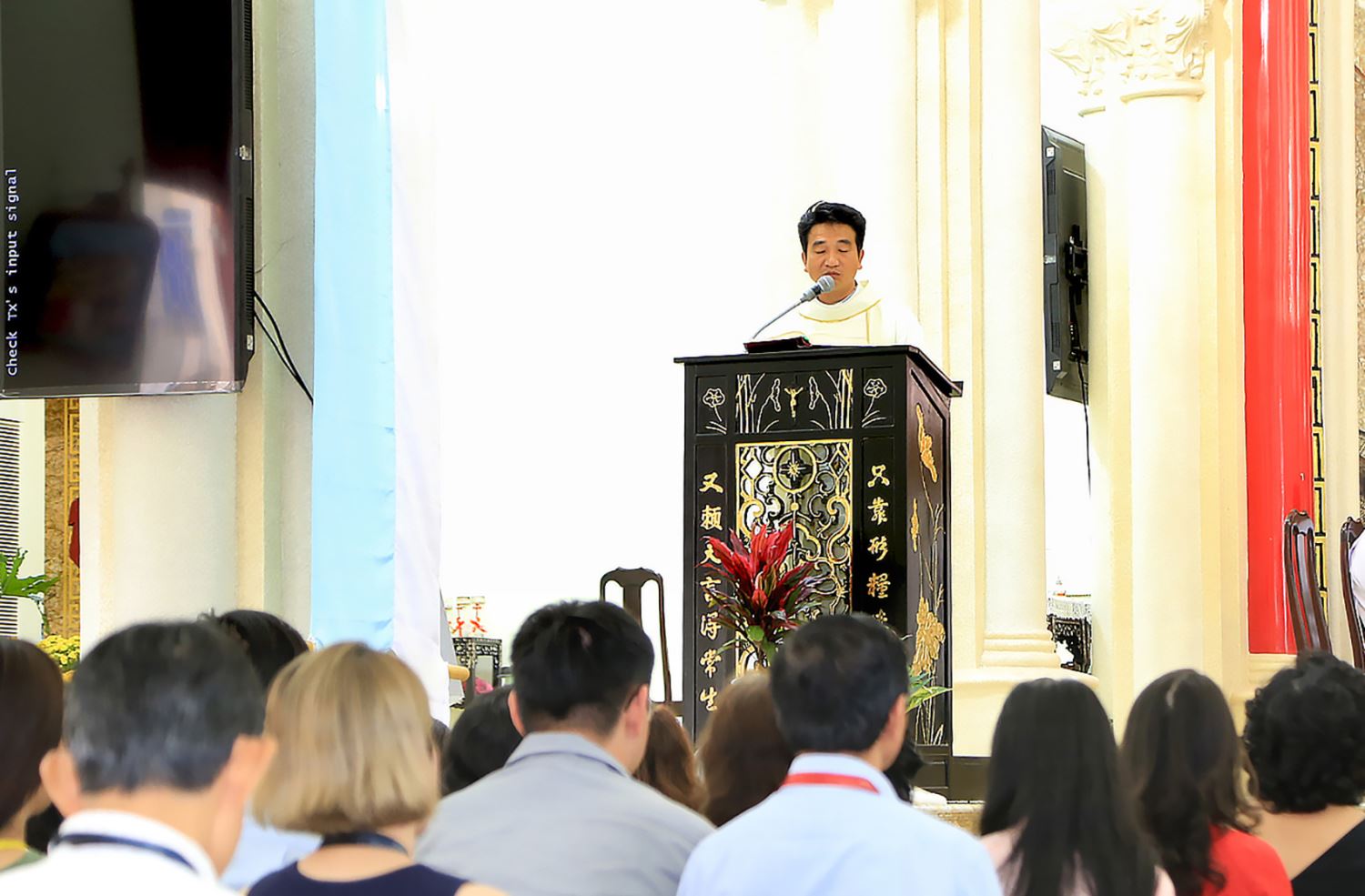 Doanh-nhan-cong-giao10