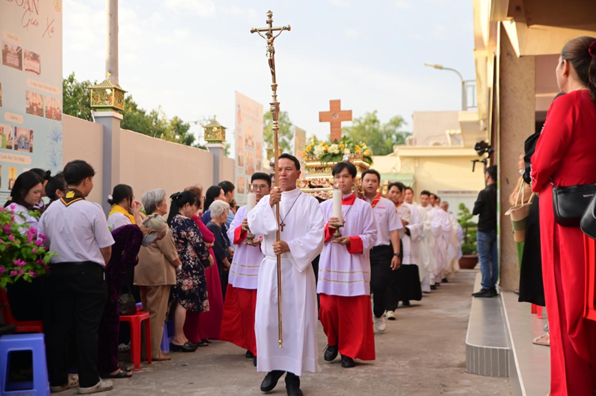 GX-Ninh-Phat-cung-hien-thanh-đương (2)