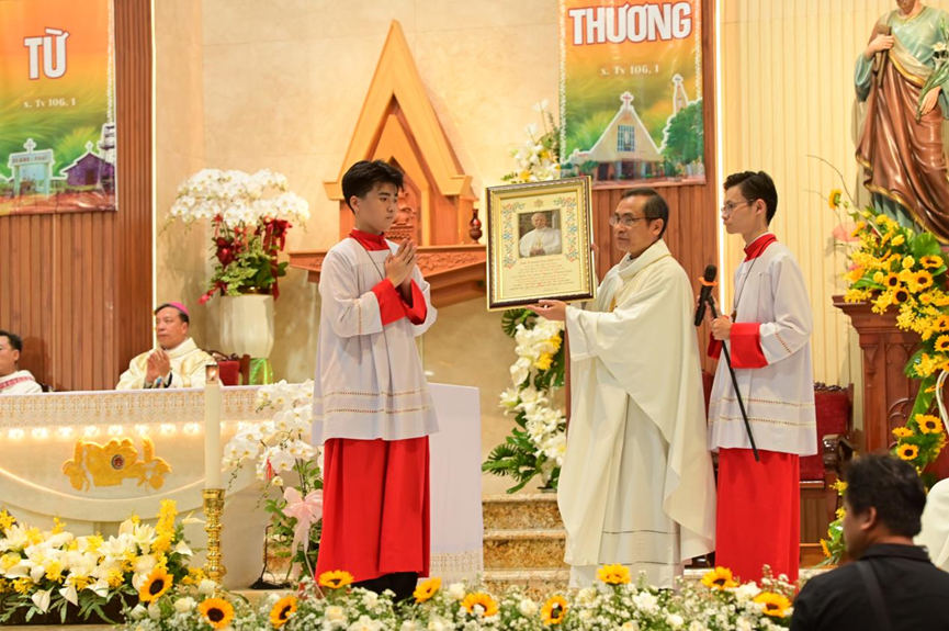 GX-Ninh-Phat-cung-hien-thanh-đương (12)