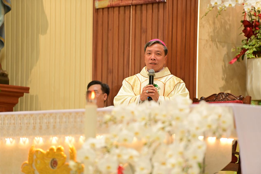 GX-Ninh-Phat-cung-hien-thanh-đương (4)
