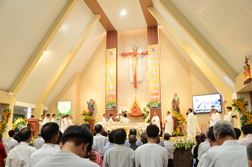 GX-Ninh-Phat-cung-hien-thanh-đương (5)