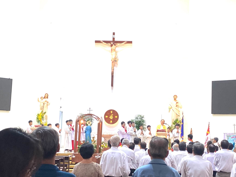 GX-Hoa-Hung-cung-nghinh-Me-Maria (4)