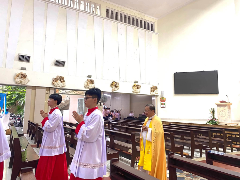 GX-Hoa-Hung-cung-nghinh-Me-Maria (8)