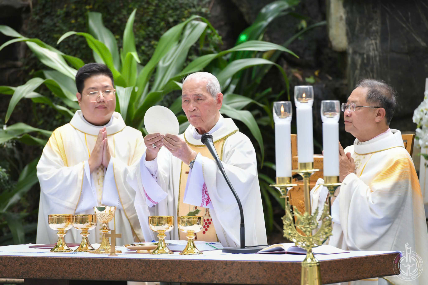 GX-ĐongTien-le-Me-Fatima (9)