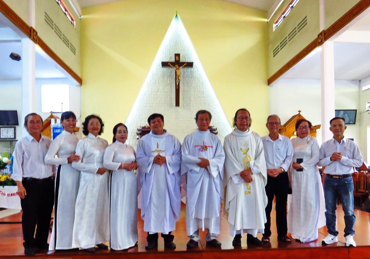 Curia-Gia-Đinh-2 (4)