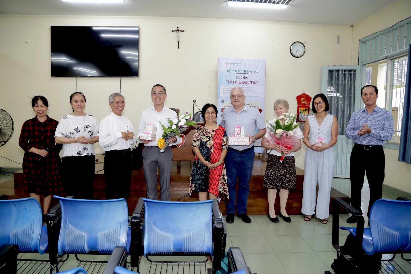 Hoc-vien-Muc-vu (11)