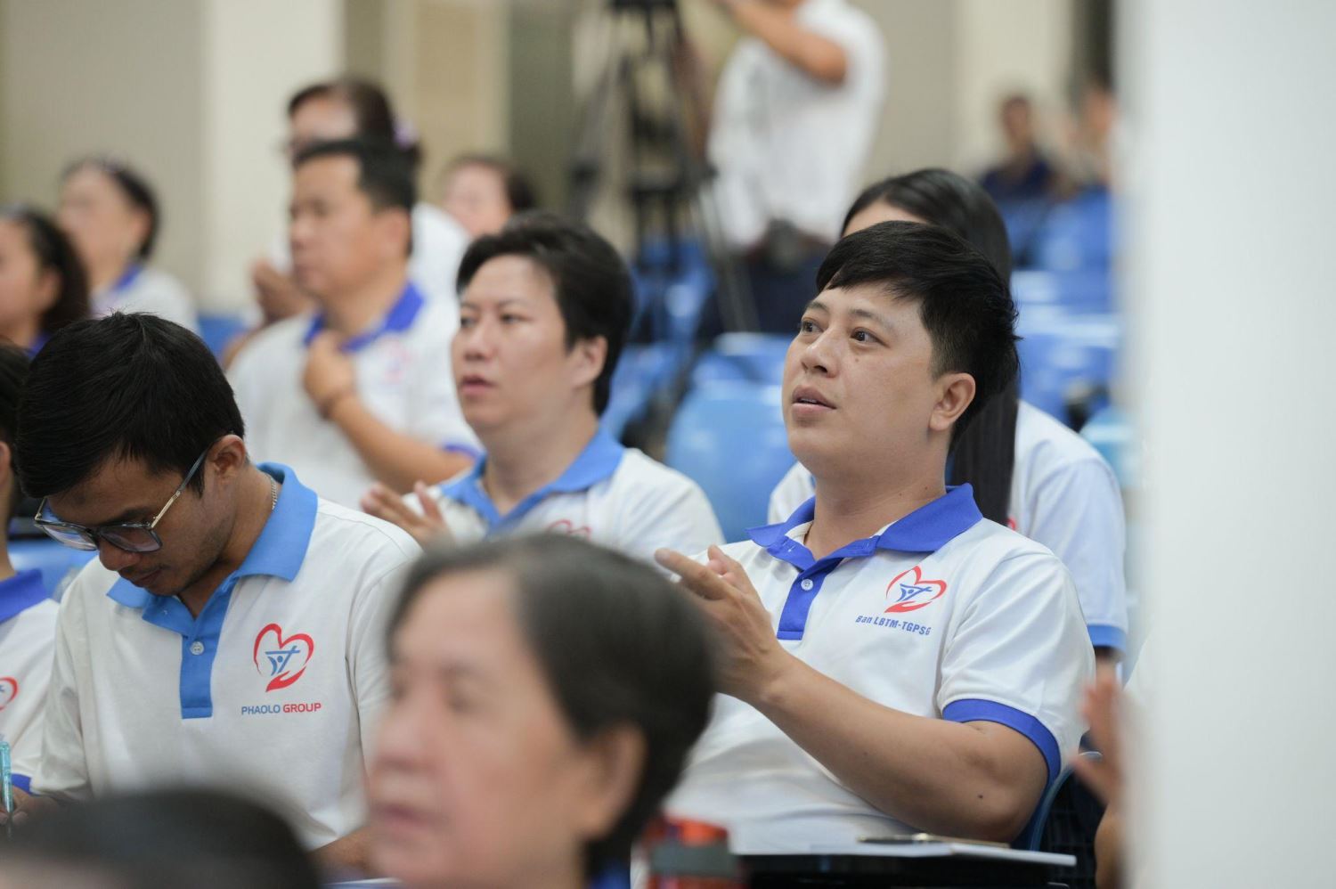 Loan-bao-Tin-Mưng (4)