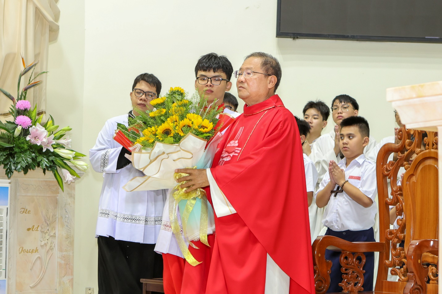 Bonmang-lesinh-gxHoaHung (8)