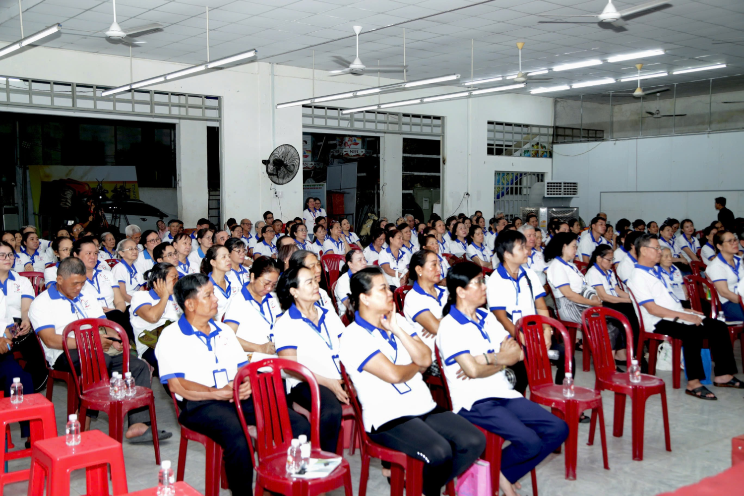 Loan-bao-Tin-Mưng-tuan11 (3)