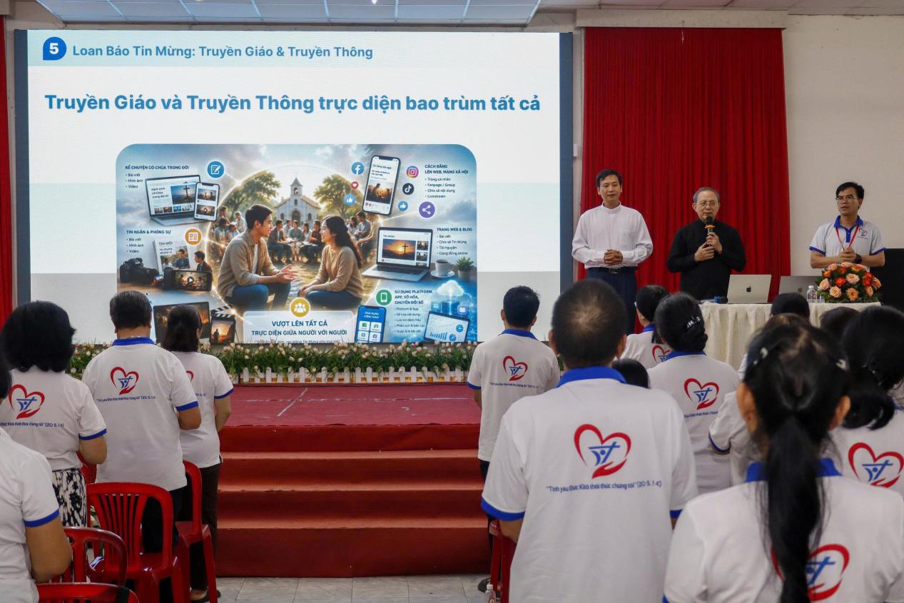 Loan-bao-Tin-Mung-tuan16 (7)