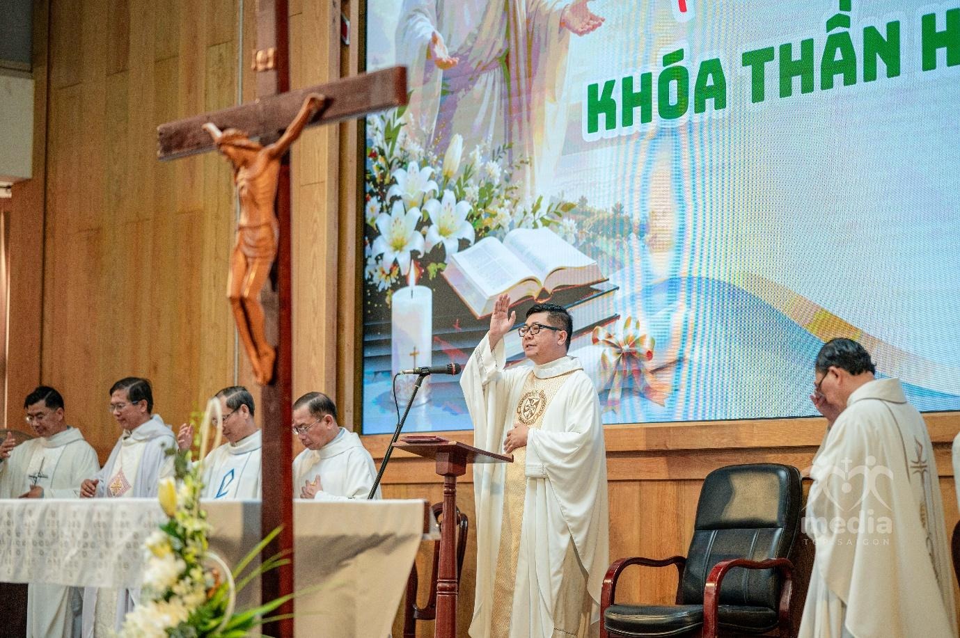 Be-giang-khoa-Than-hoc-2026 (20)