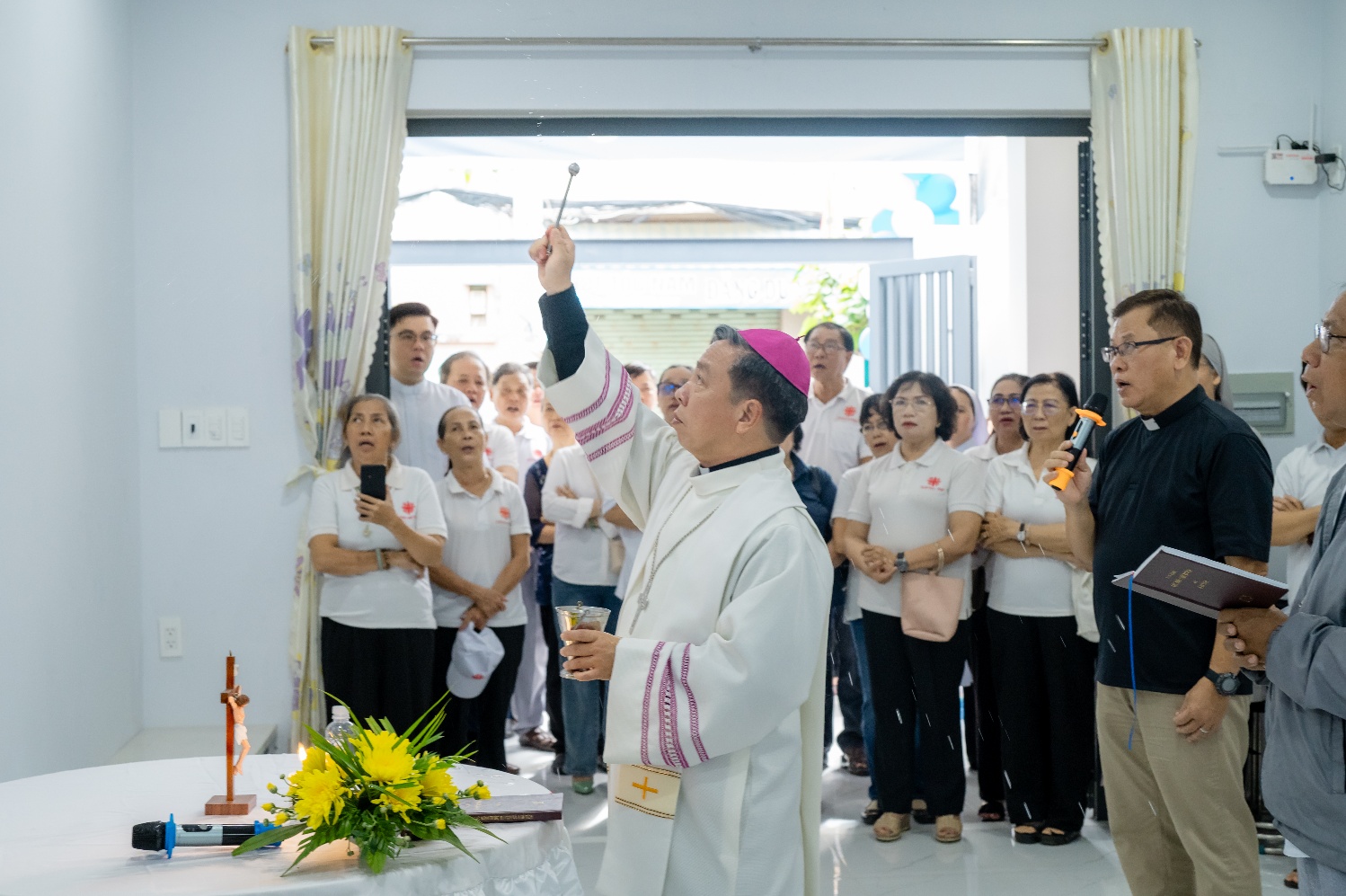 Khanh-thanh-nha-Gioan-Thien-Chua (1)
