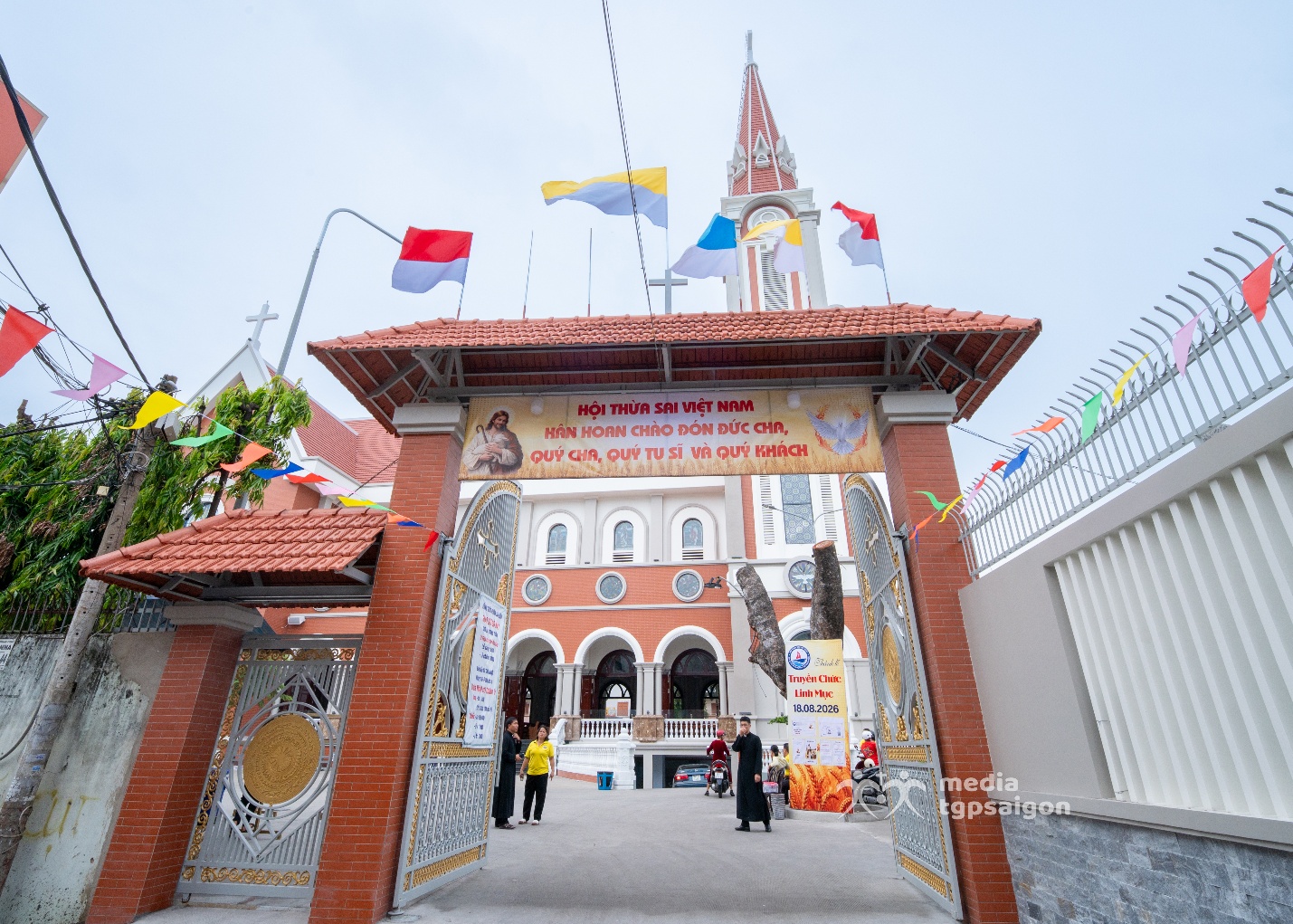 Hoi-Thua-Sai-VN-truyen-chuc-Lm (1)
