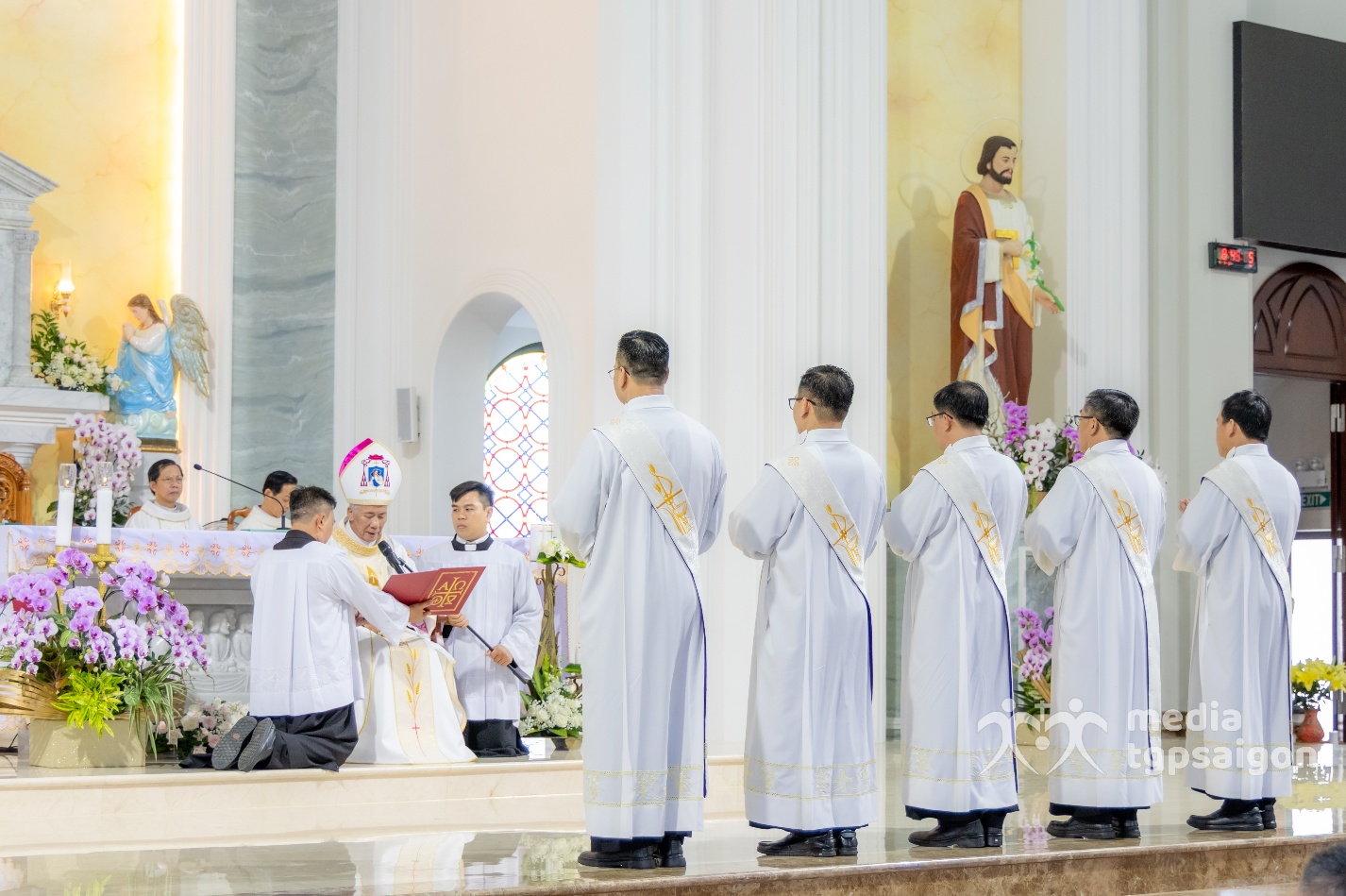Hoi-Thua-Sai-VN-truyen-chuc-Lm (17)