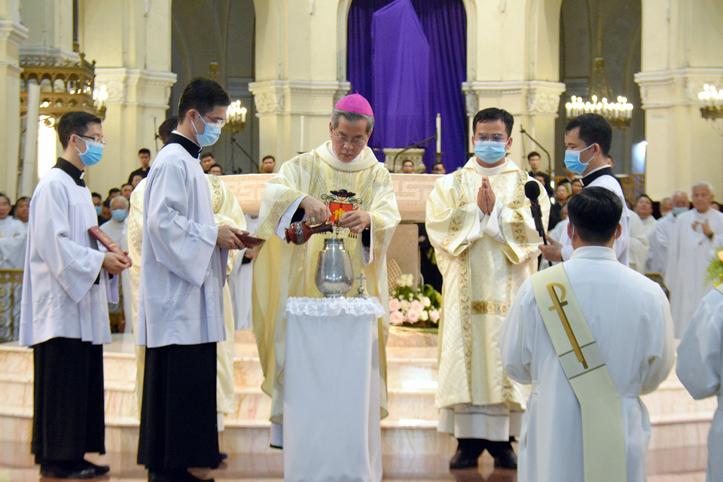 Tổng Giáo phận Sài Gòn: Thánh lễ Truyền Dầu năm 2021