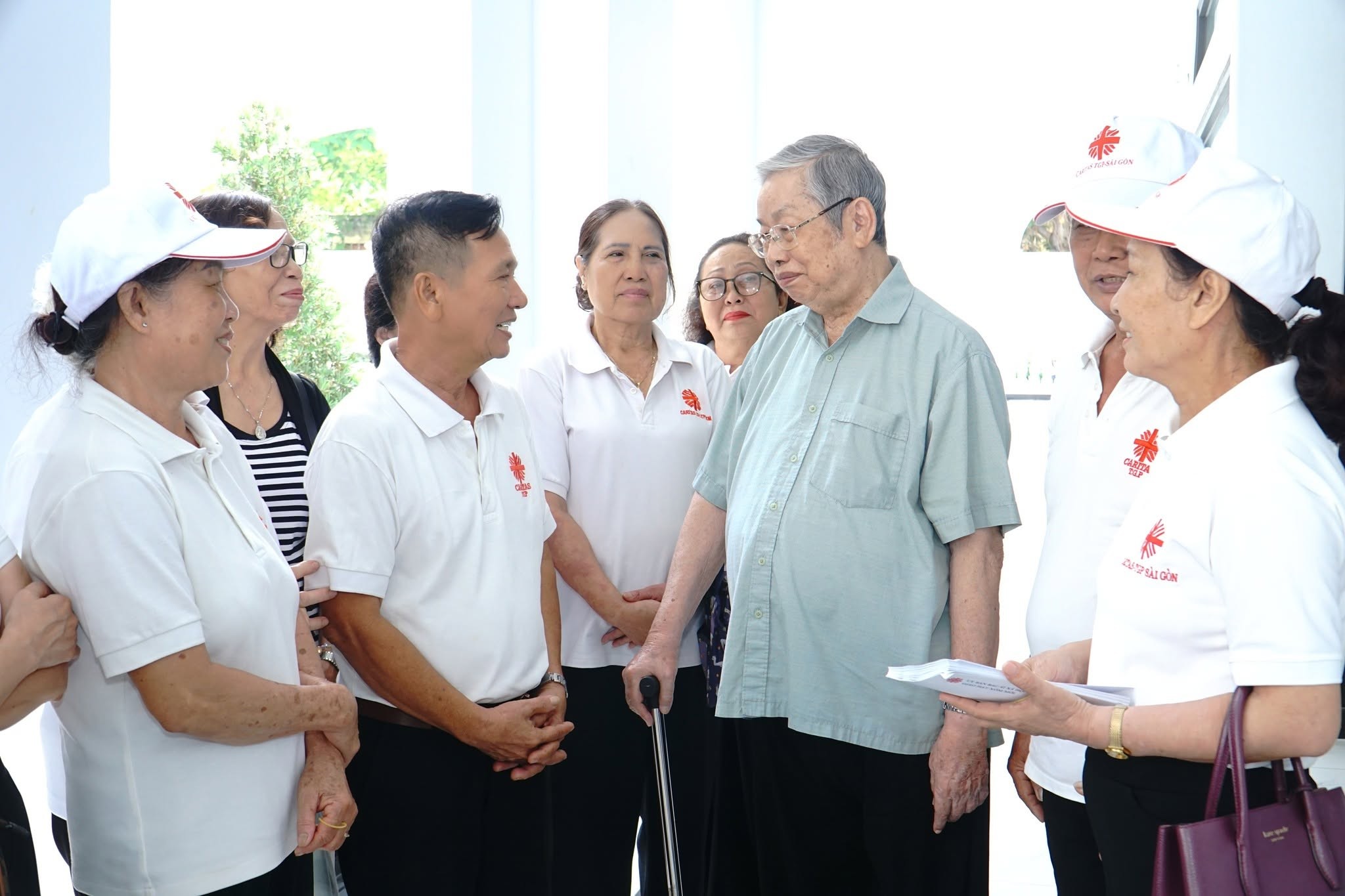 Caritas giáo hạt Xóm Mới thăm các linh mục hưu dưỡng tại Nhà Tĩnh dưỡng Chí Hòa