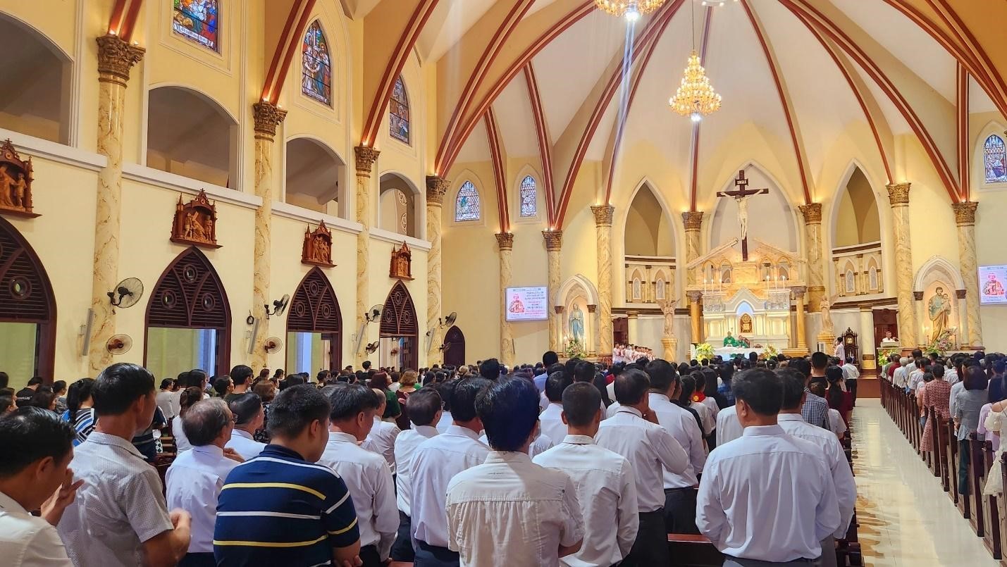 Giáo xứ Đông Quang: Thánh lễ tạ ơn hoàn tất sứ vụ chánh xứ của Lm Giuse Phạm Đình Đại
