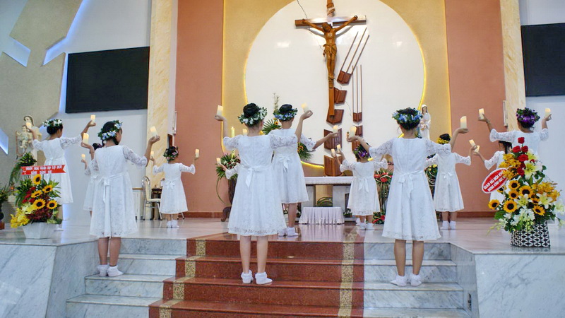 Giáo xứ Tân Việt: Khai mạc tháng hoa