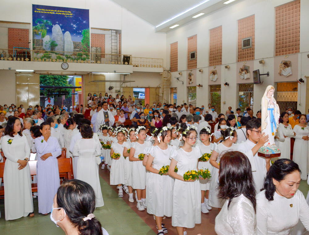 Giáo xứ Hà Đông: Mừng bổn mạng Huynh đoàn Giáo dân Đaminh - Khai mạc tháng Hoa 1-5-2021