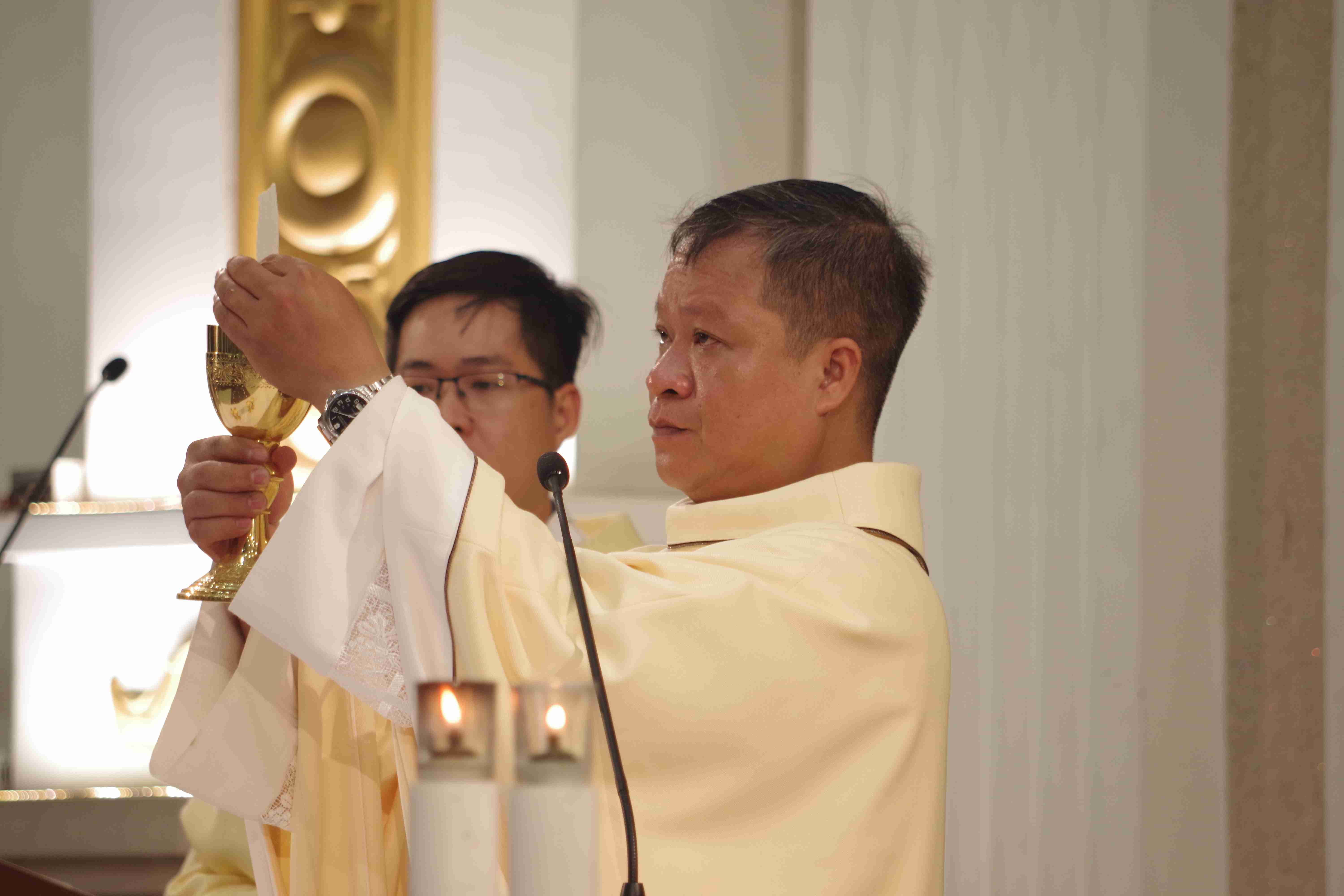 Giáo xứ Chợ Cầu: Thánh lễ Tạ ơn 8 năm hồng ân linh mục của cha Gioan Baotixita Nguyễn Xuân Bình