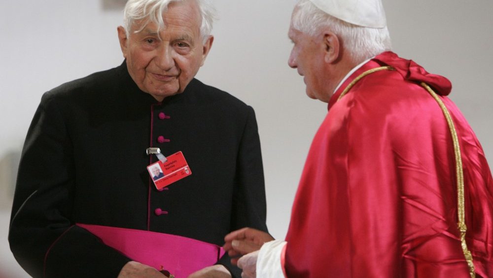 Đức ông Georg Ratzinger, bào huynh của Đức nguyên Giáo hoàng Biển Đức, đã từ trần