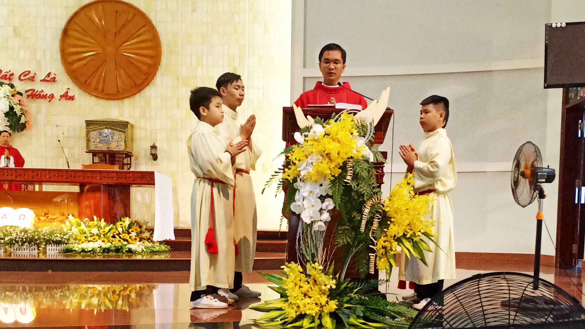 Giáo xứ Phú Bình: Mừng kính thánh Phêrô và thánh Phaolô Tông đồ