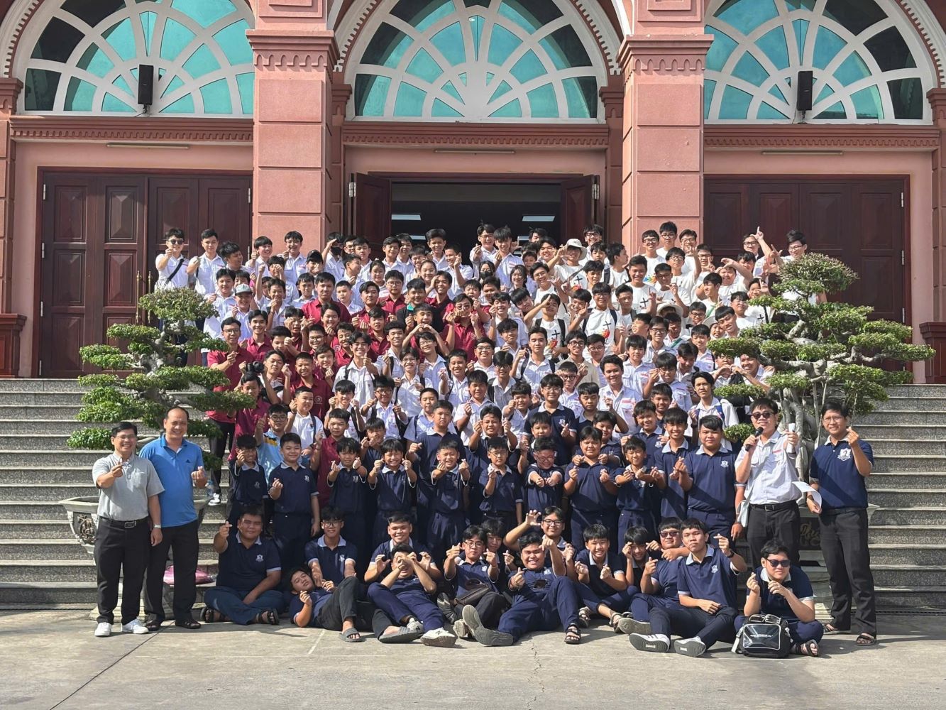 Ban Lễ Sinh giáo hạt Bình An hành Hương Năm Thánh 2025