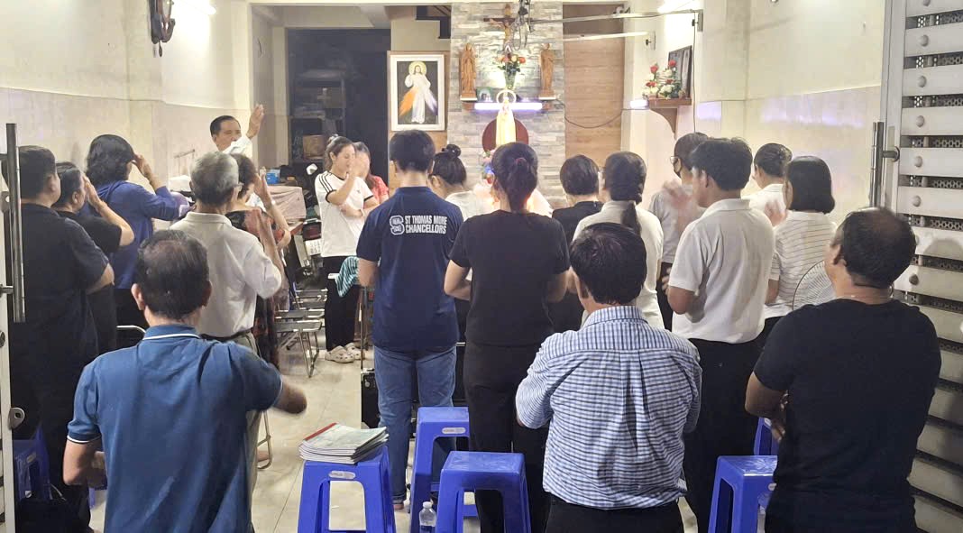Chương trình thăng tiến Hôn nhân Gia Đình Liên Gia Nhân Hoà: Khai mạc tháng Mân Côi