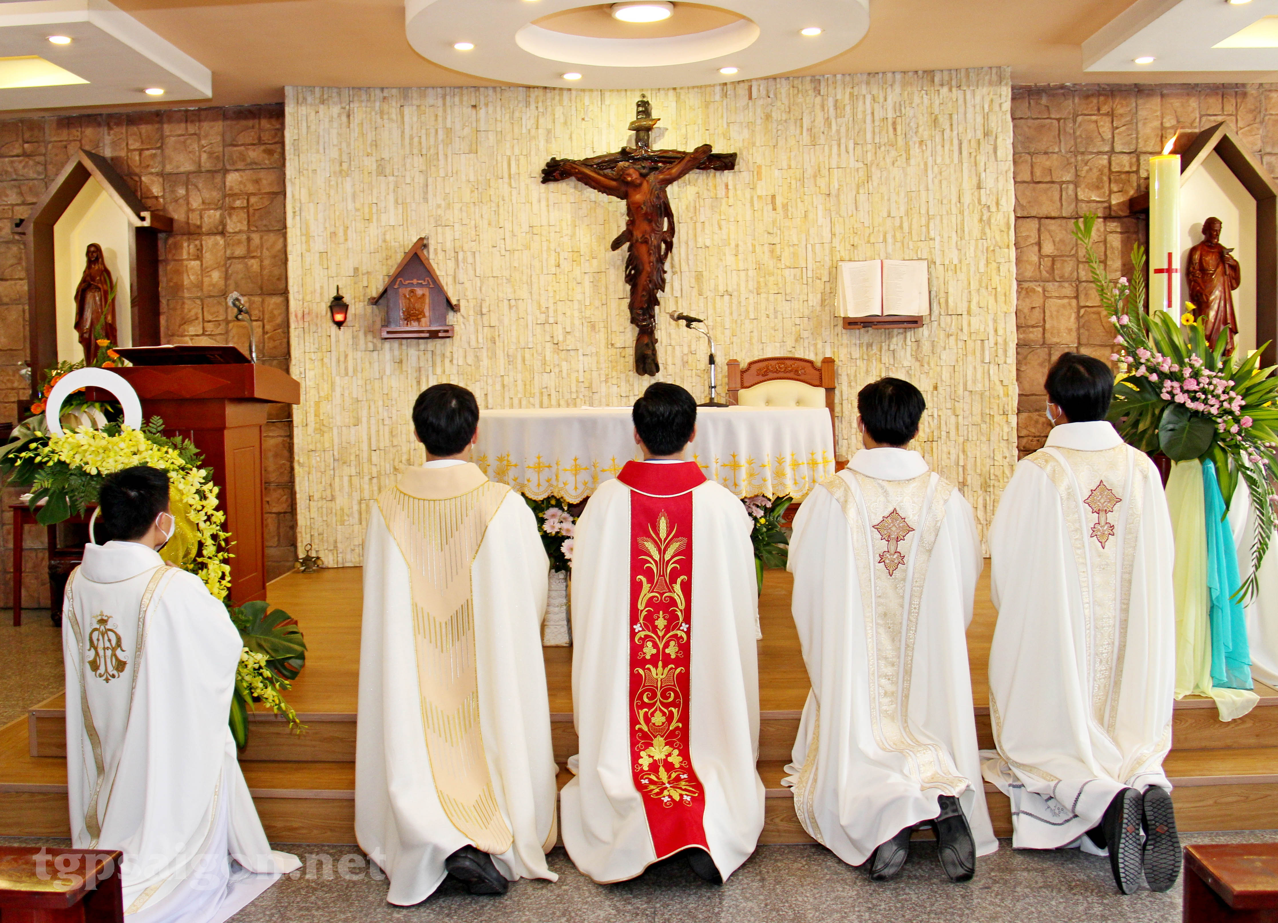 Giáo xứ Bùi Phát: Thánh lễ Tạ ơn mừng Tân linh mục Phanxicô Xaviê Đào Tiến Thắng