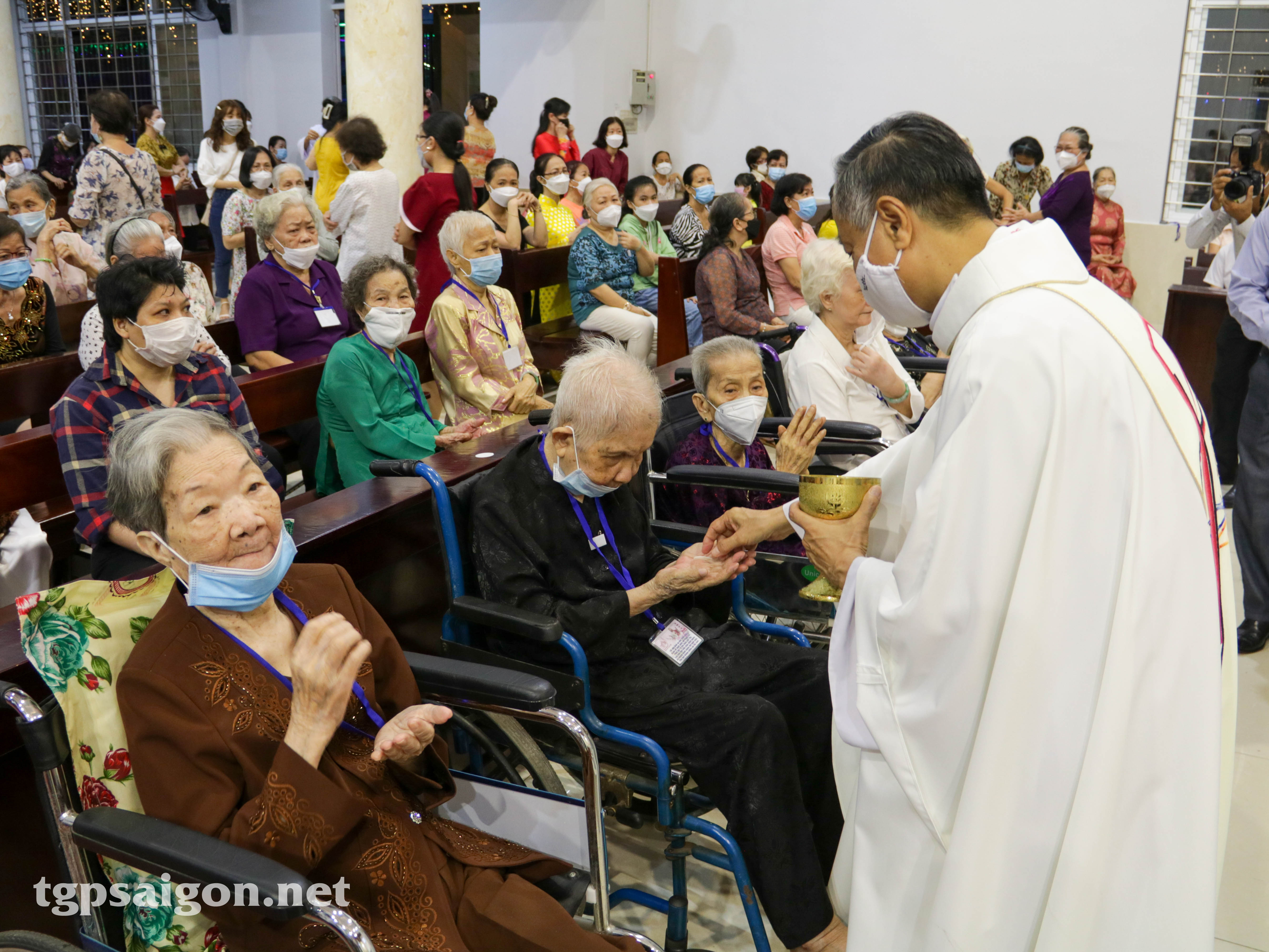 Giáo xứ Tân Việt: Thánh lễ chúc tuổi các vị cao niên ngày 2-2-2022