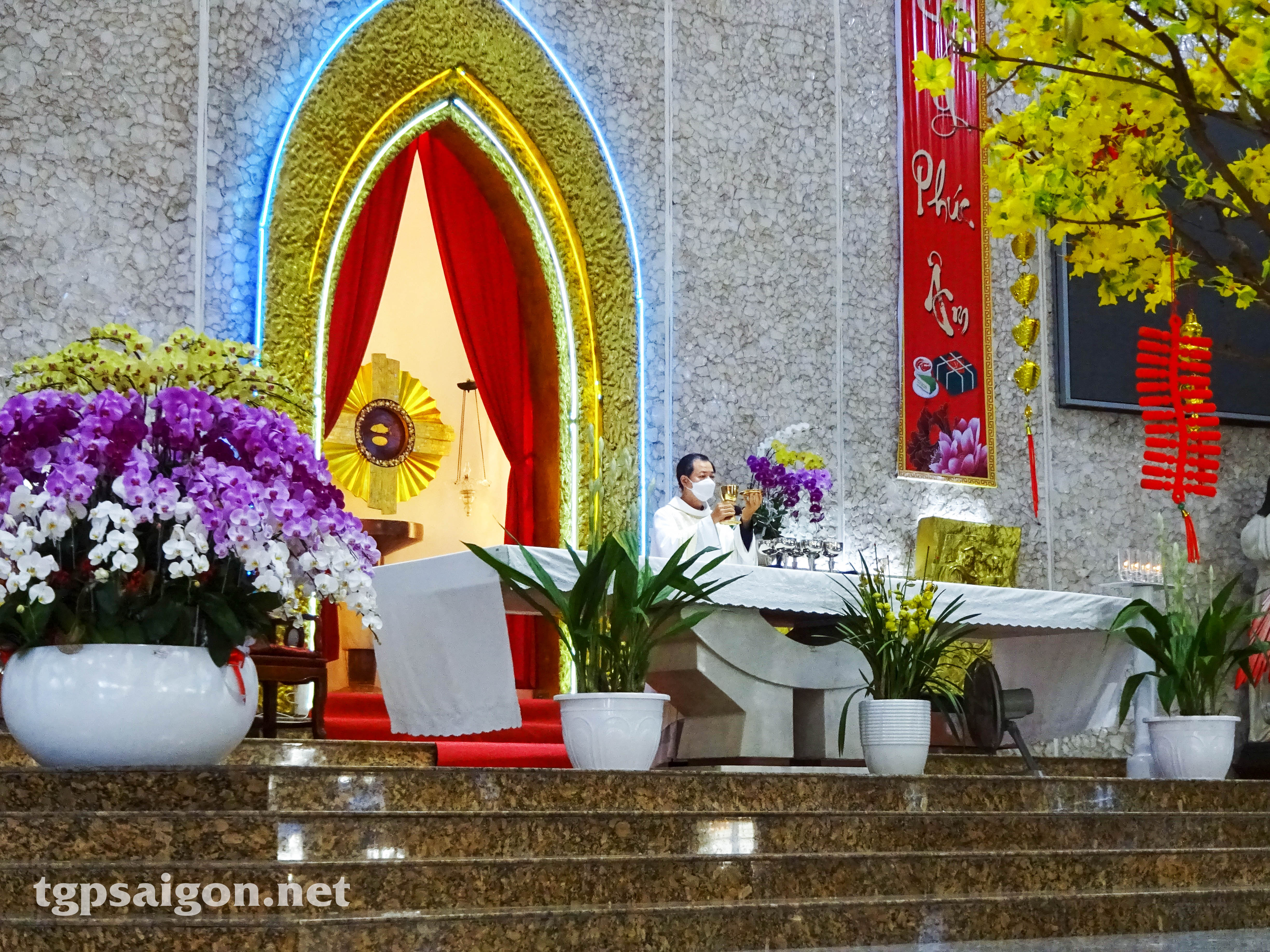 Giáo xứ Tân Phú: Mồng 2 Tết - Kính nhớ tổ tiên và ông bà cha mẹ 2-2-2022