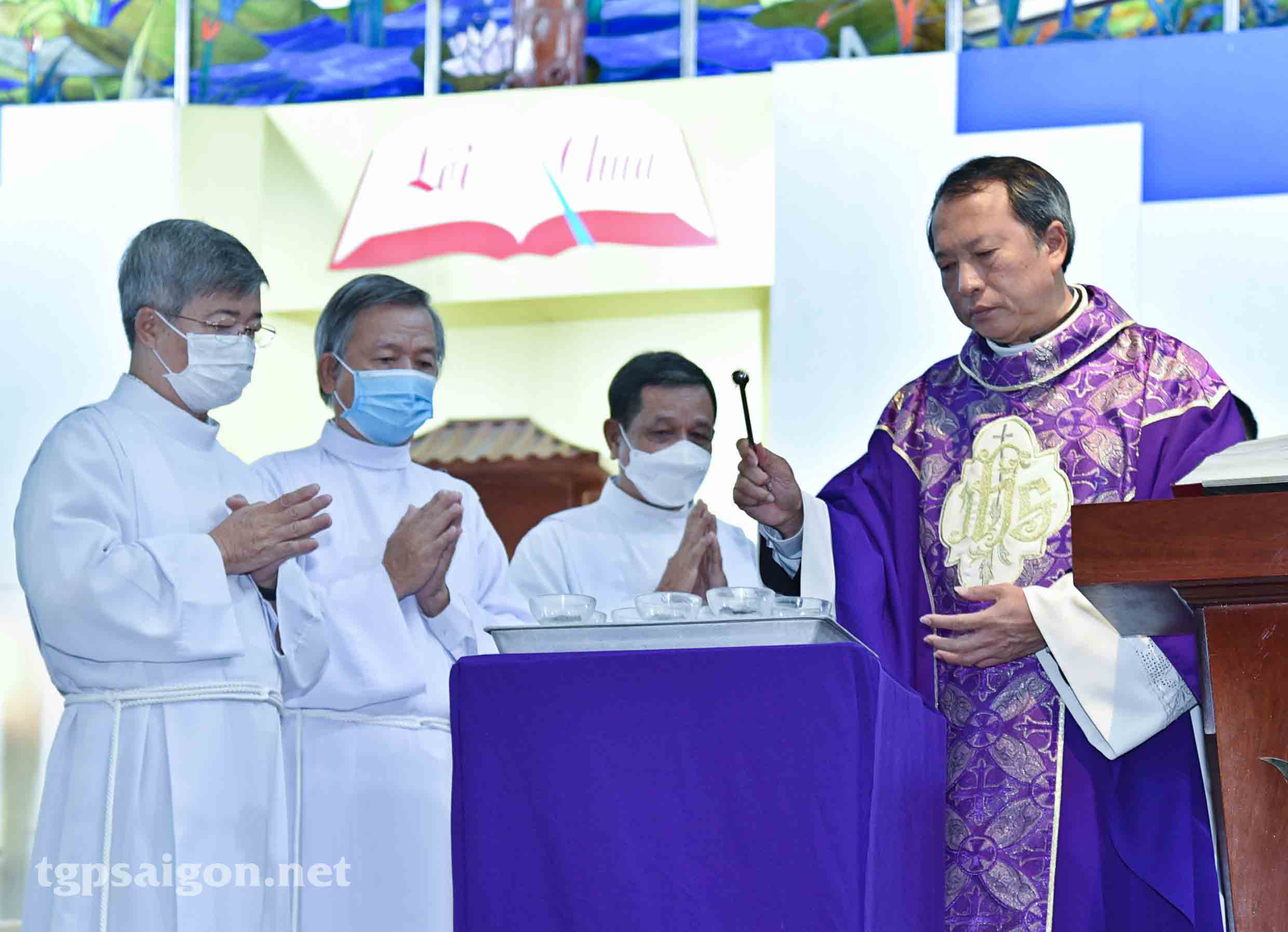 Giáo xứ Tân Phú Hòa: Khai mạc Mùa Chay Thánh 2022