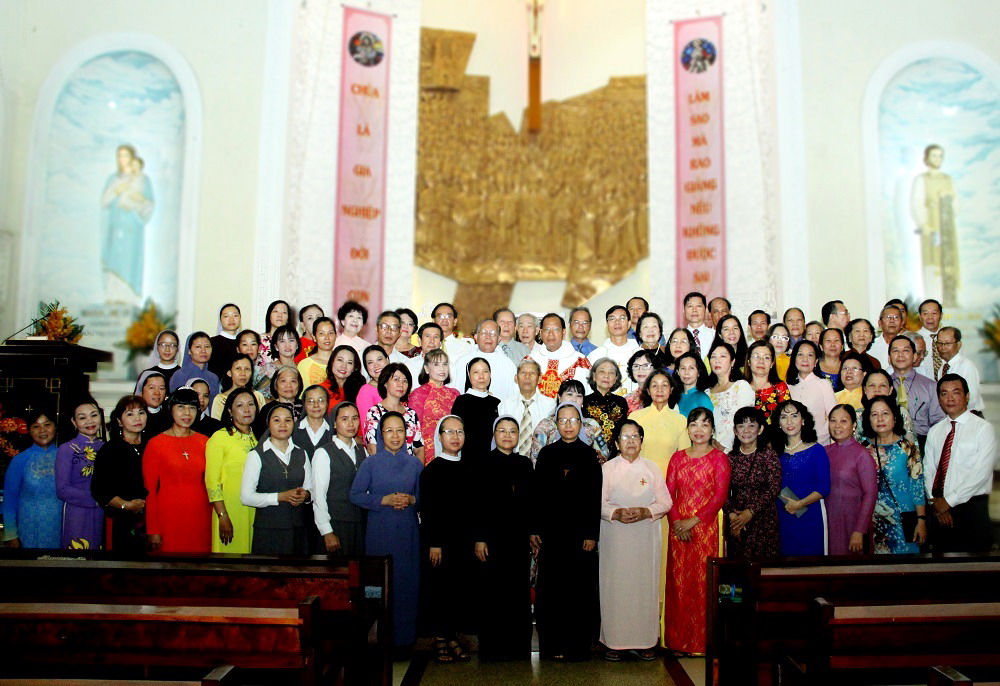 Giáo xứ Vườn Xoài: Kỷ niệm 20 năm linh mục cha chánh xứ