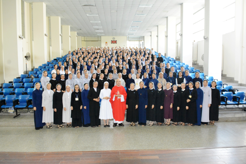 Liên Dòng Nữ khai giảng năm học mới