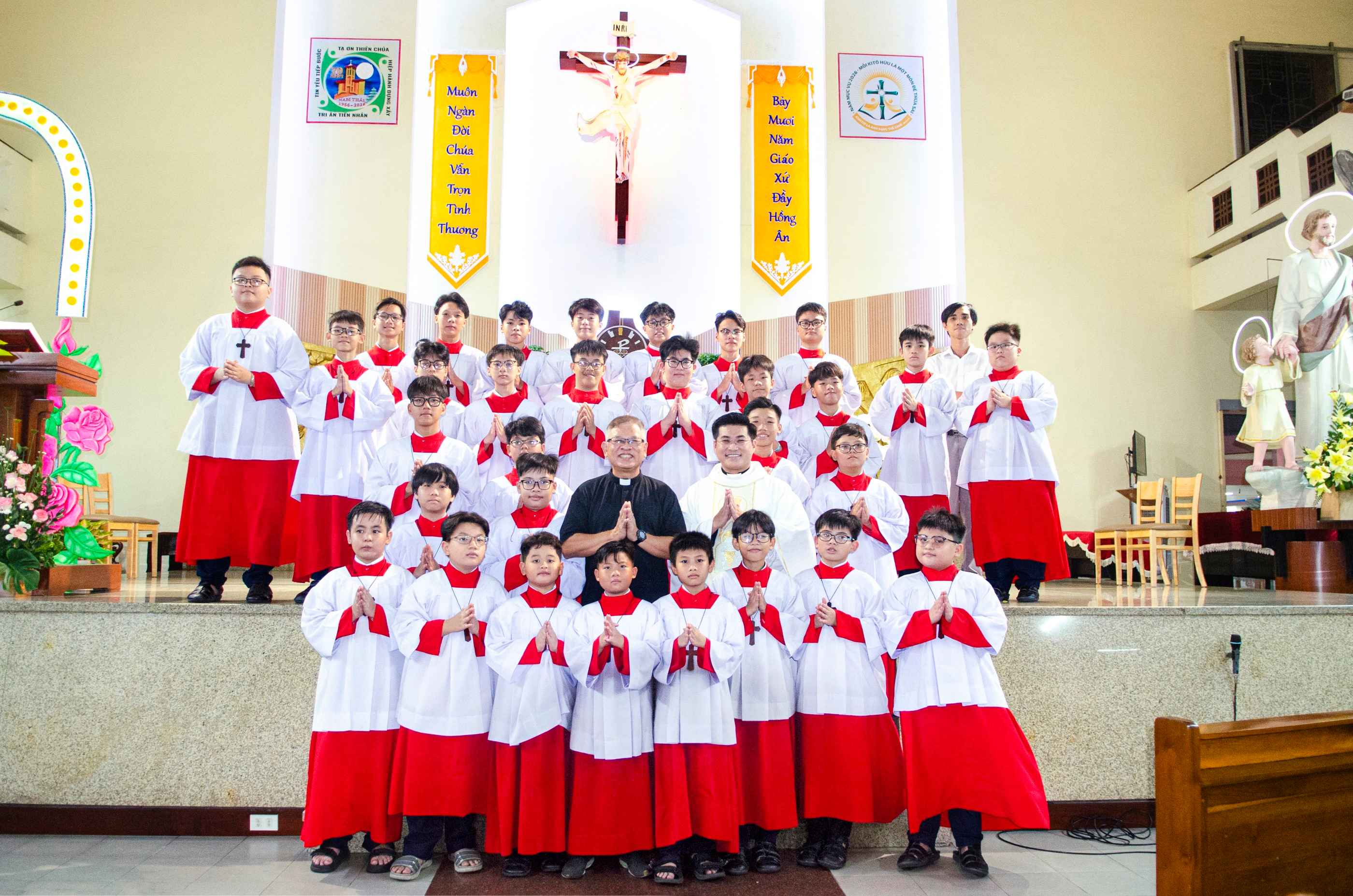 Giáo xứ Nam Thái: Thánh lễ kính Thiên thần Hộ thủ, bổn mạng Ban Lễ sinh
