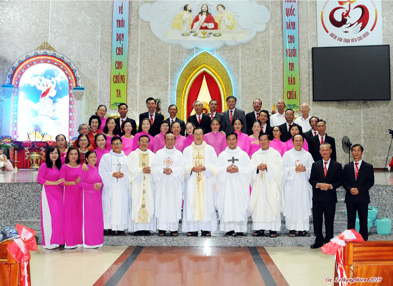 Giáo xứ Tân Phú: Mừng lễ Chúa Thăng Thiên