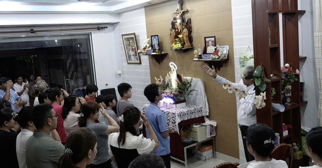 Liên gia Nhân Hòa bế mạc Tháng Hoa kính Đức Mẹ