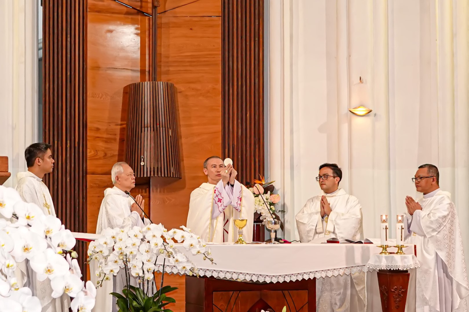 Thánh lễ mừng kính Thánh Josemaría Escrivá, “Vị Thánh Đời Thường”, đấng sáng lập Opus Dei