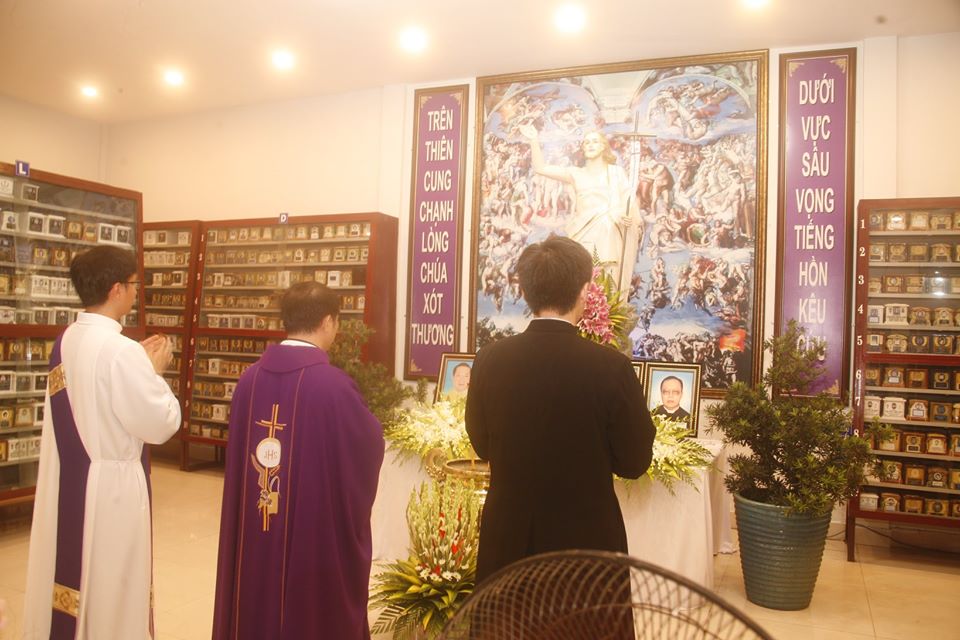 Giáo xứ Phú Bình: Lễ cầu cho các linh hồn