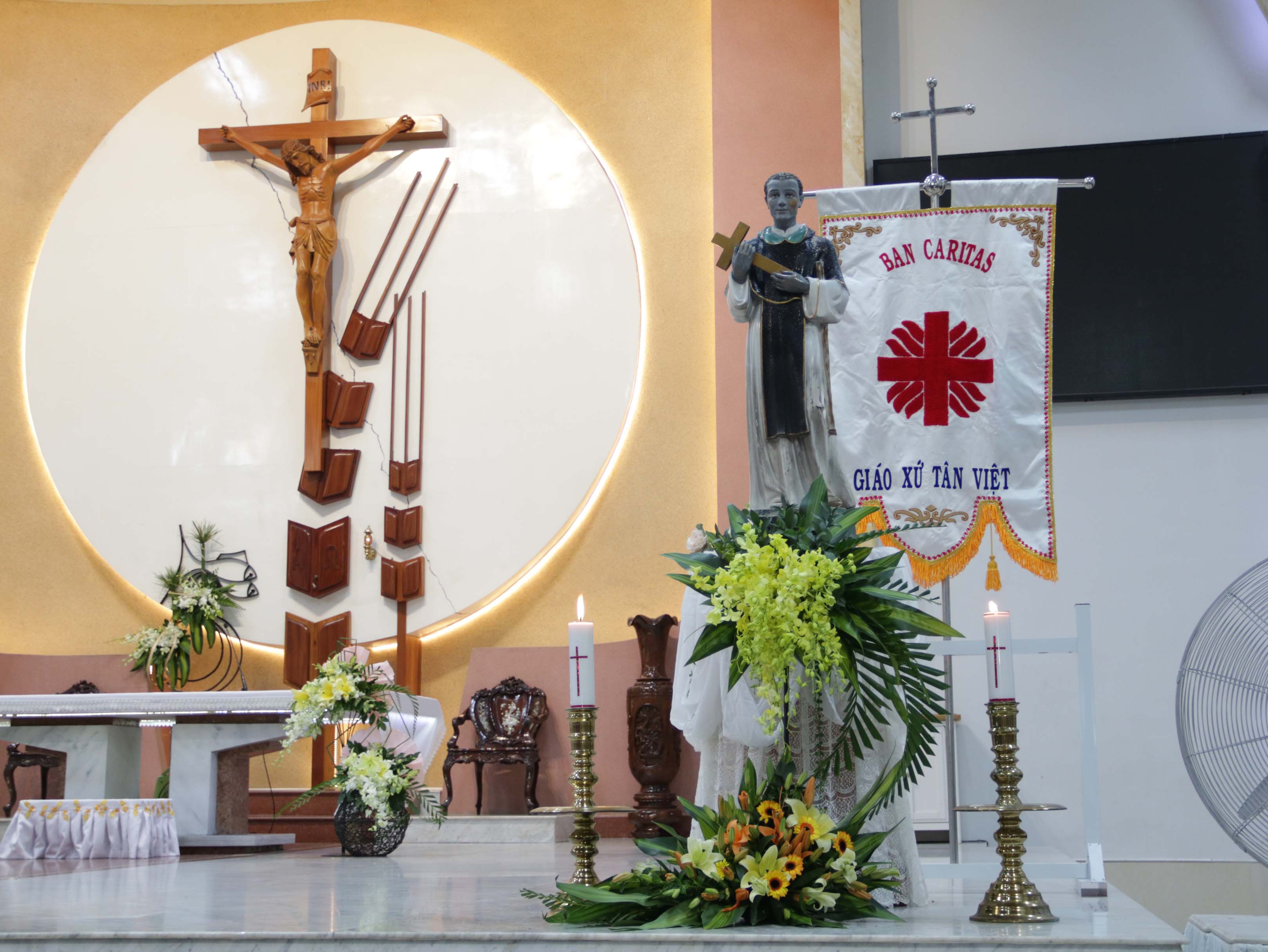 Giáo xứ Tân Việt: Ban Caritas mừng lễ bổn mạng ngày 3-11-2020