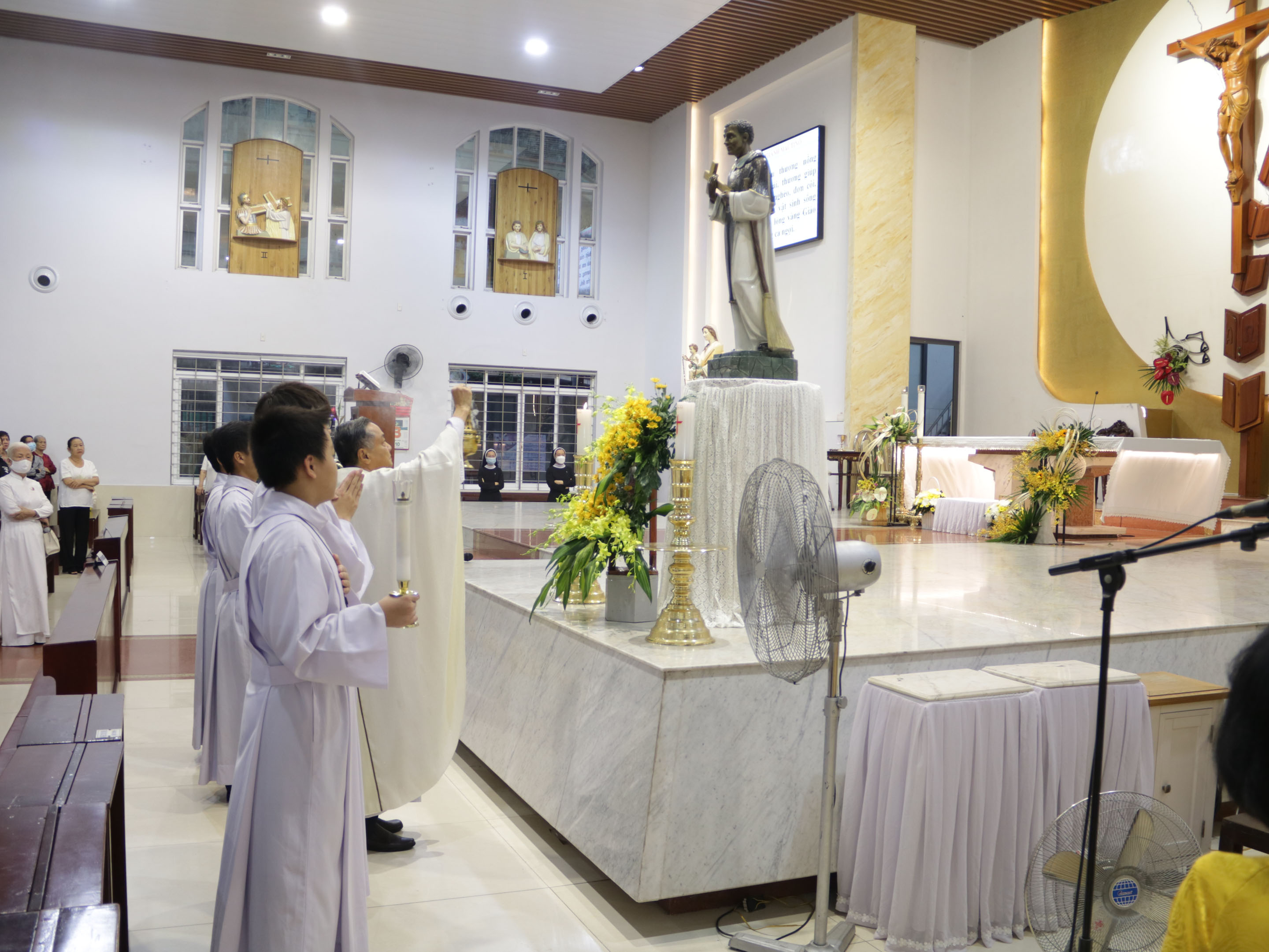Giáo xứ Tân Việt: Ban Caritas mừng bổn mạng 2022