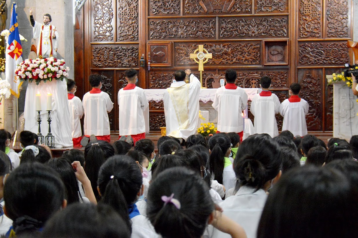 Giáo xứ Vĩnh Hòa: Mừng lễ Thánh Phanxicô Xaviê ngày 3-12-2020