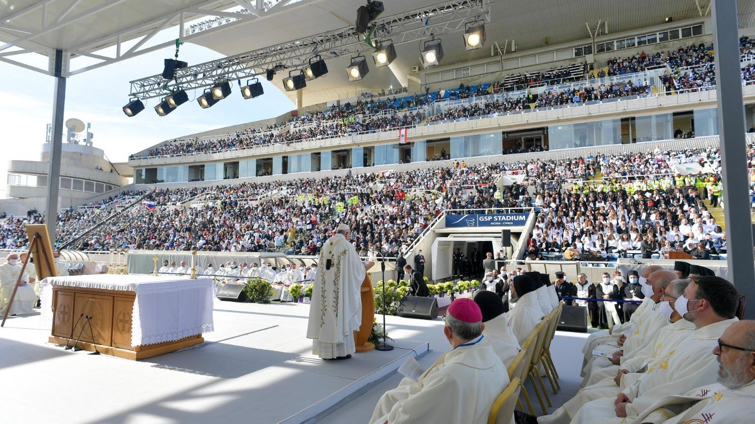 ĐTC dâng Thánh lễ tại Sân vận động GSP của Sýp
