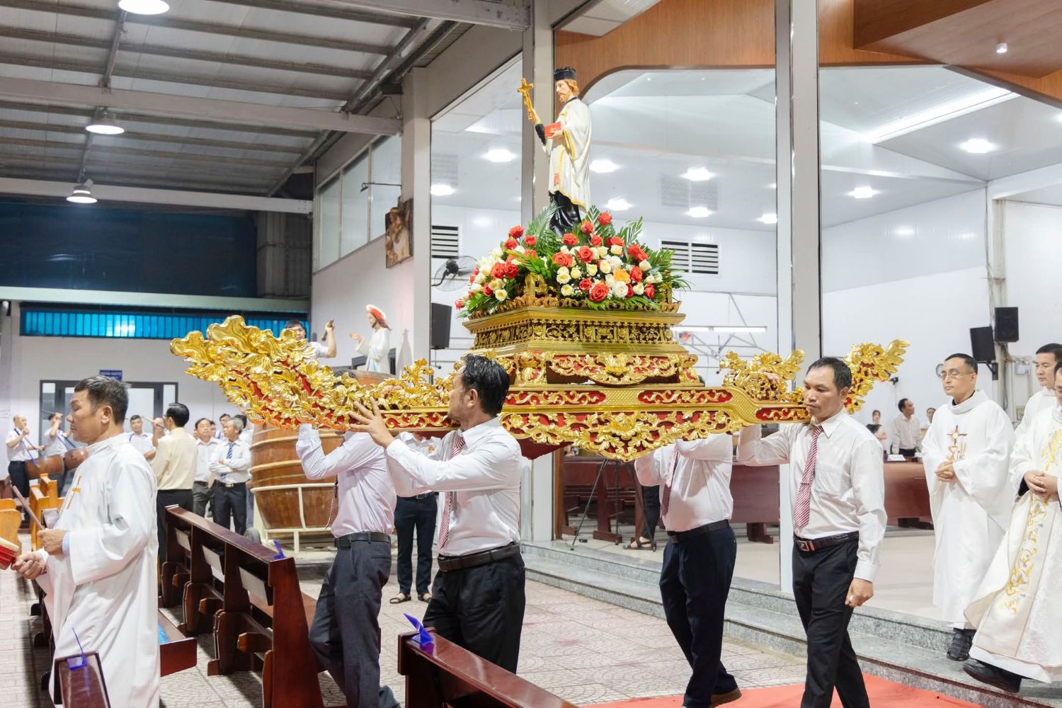 Bổn mạng giáo xứ và kỉ niệm 1 năm thành lập giáo xứ Thánh Phanxicô Xavie