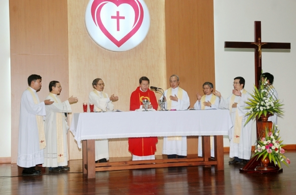 Học viện Mục vụ: Thánh lễ khai giảng niên khóa 2011 – 2012